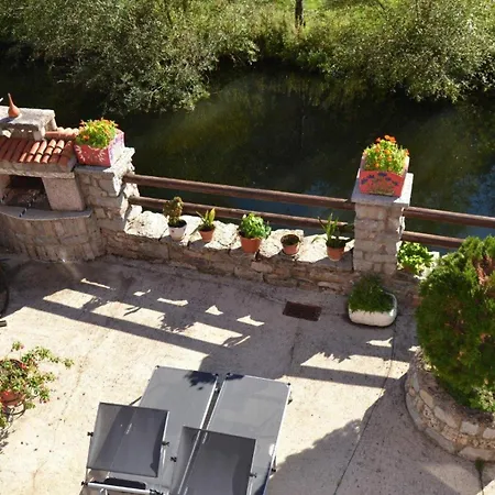La Cuadra Casa Vakantiehuis La Pola de Gordon
